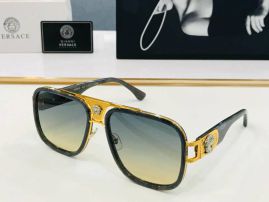 Picture of Versace Sunglasses _SKUfw55117796fw